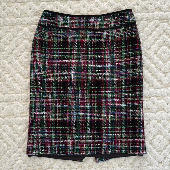Talbots Wool Blend A-Line Skirt Black Multicolor size 4